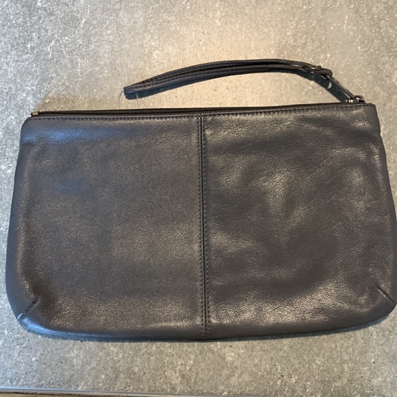 Leather clutch wristlet NWT - Picture 2 of 3